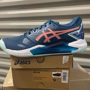 Asics gel challenger 13 tennis shose size 9. Women color blue white